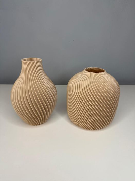 Вазы с сухоцветами