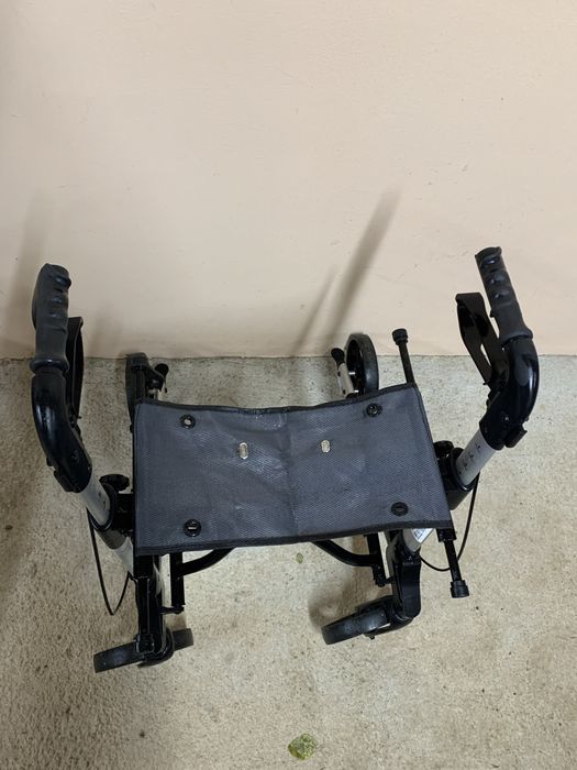 Помощна проходилка