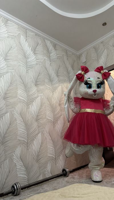 Продам зайку блестящию