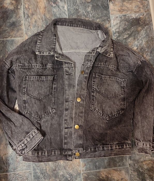 Продам куртк ветров нов по 1000