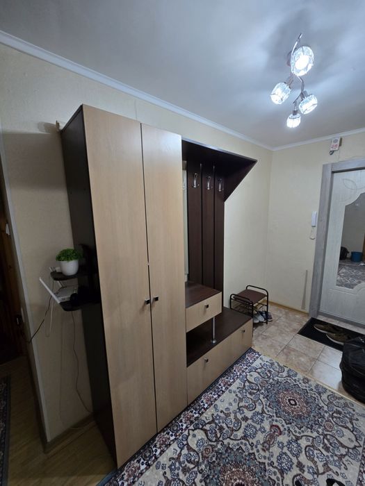 Продам шкаф прихожей