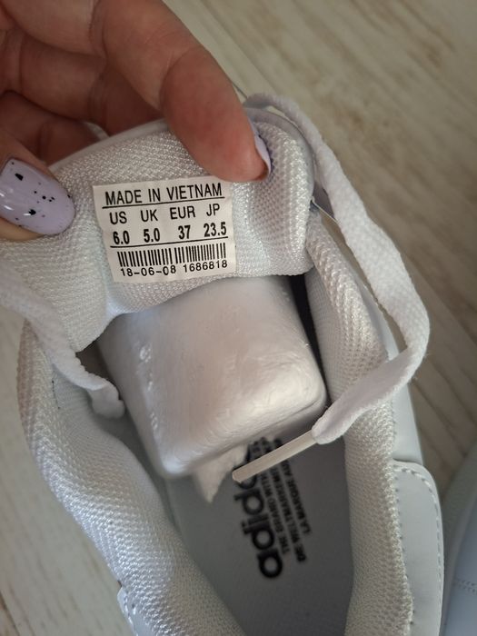 НОВИ Adidas Stan Smith 37 номер