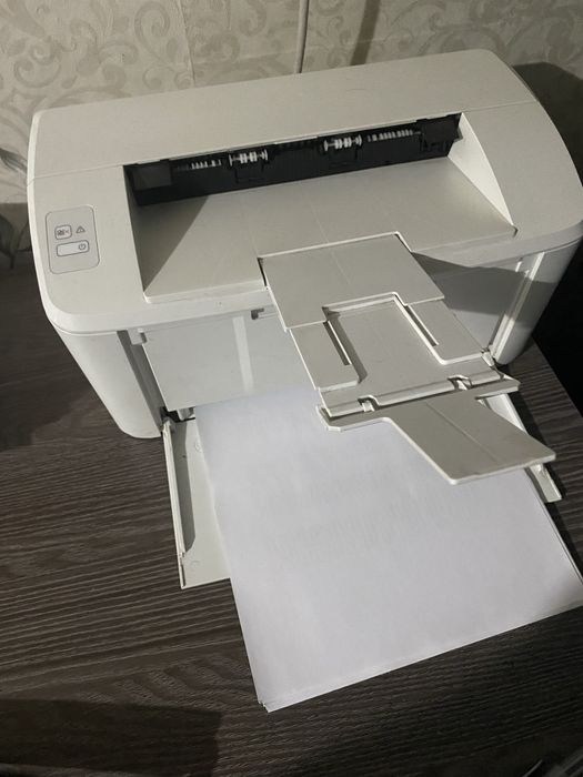 Принтер HP б/у в хорошем состоянии
