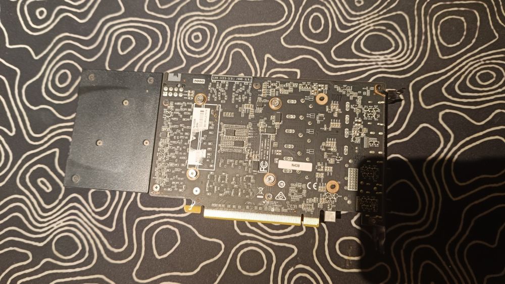 Продавам GTX 1060 3GB