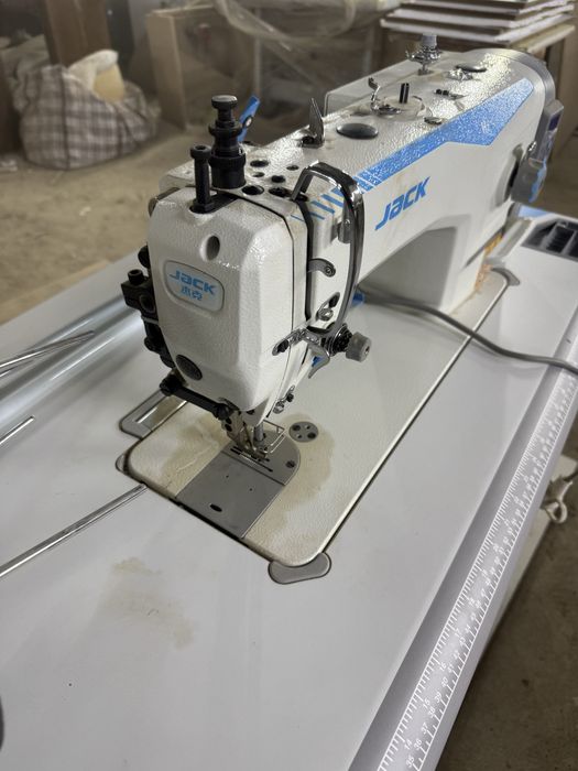 Продам 2 новые швейные машинки Jack