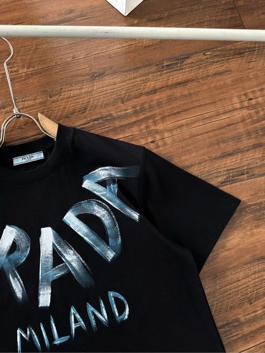 Tricou PRADA– Premium Luxury cu detalii Iconice ! Bumbac 100% Premium