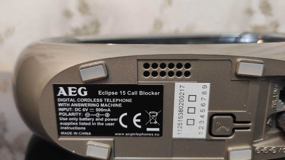 AEG Eclipse 15 - дизайнерский телефон с автоответчиком