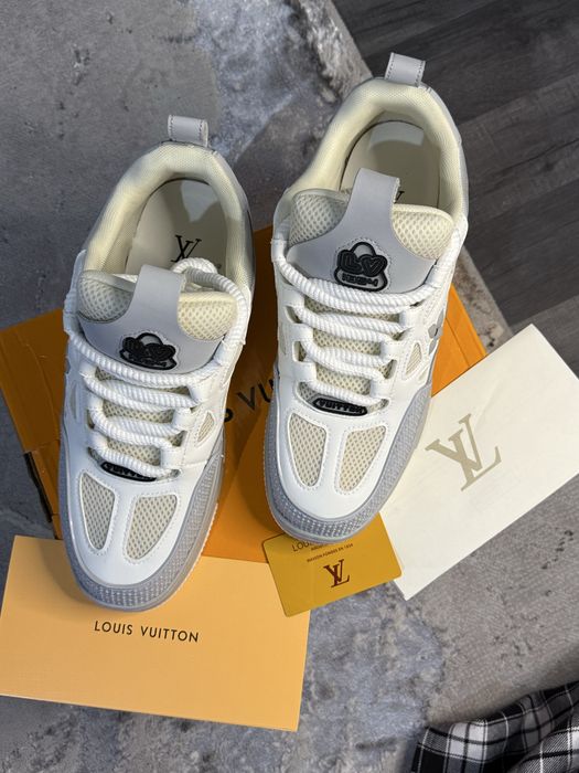 Vând Louis Vuitton lv skate
