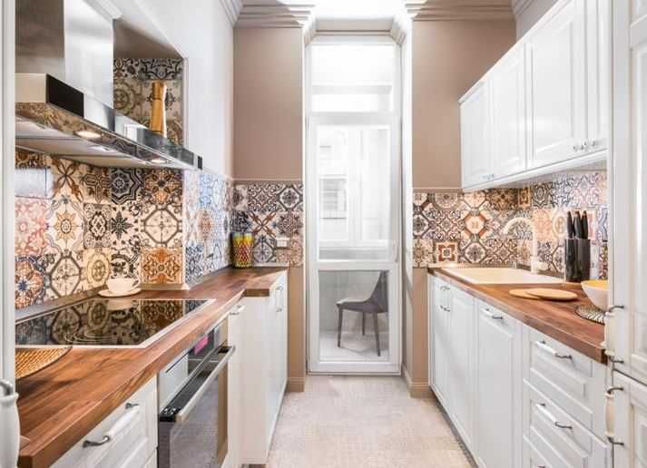 Продава се Двустаен апартамент в София, Център - 90 кв.м за 1984 €/кв.м - Снимка #3