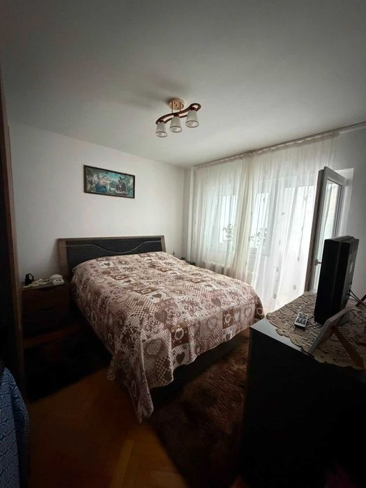 Vand Apartament 3 camere Centru Arad