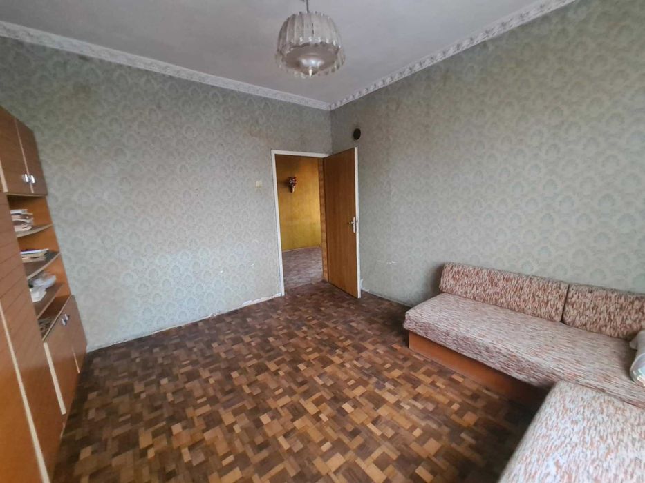 КЪЩА в кв. Изгрев, град Хасково