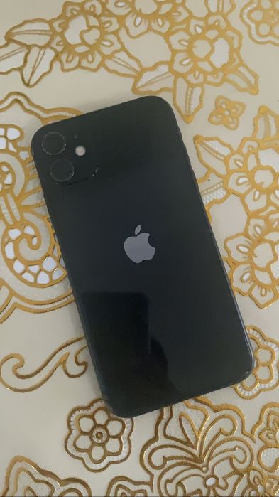 Vand iphone 11! 64gb