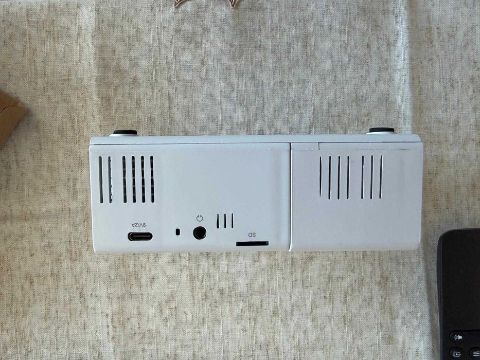 Mini proiector portabil Aoc 1080p