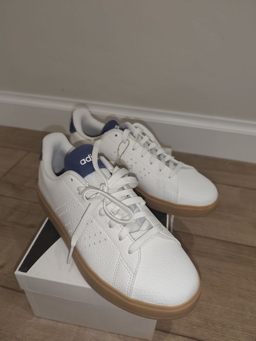 Новые Adidas кеды (sneakers) 42,5 оригинал без коробки