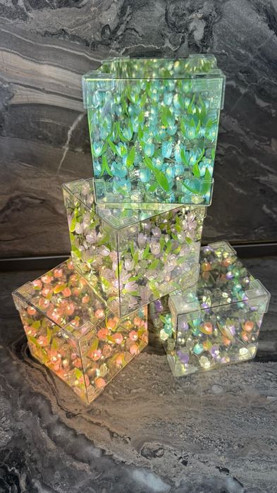 Лампа с лалета с възможност за персонално послание