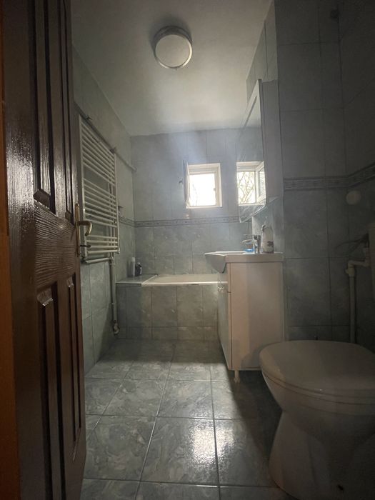 Vand apartament cu 2 camere – zona centrala, Magazin Ialomita