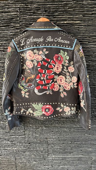 Дамско кожено яке