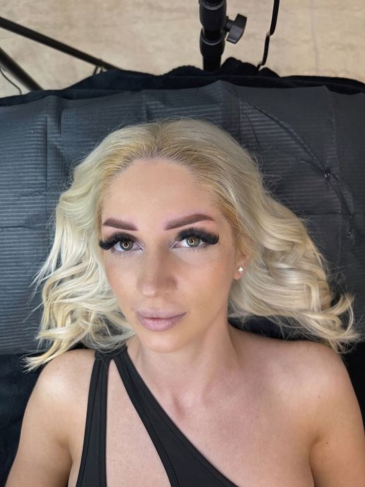 Micropigmentare BUZE si SPRANCENE efect natural