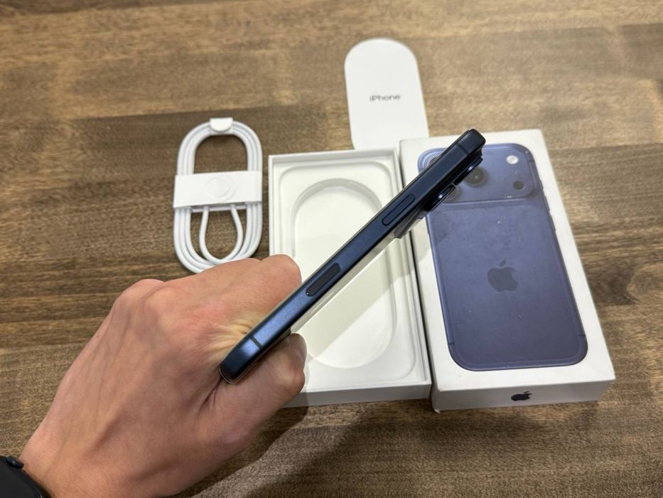 iphone 17 pro практический новый