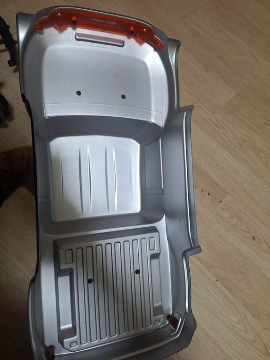 Прадавам два модела