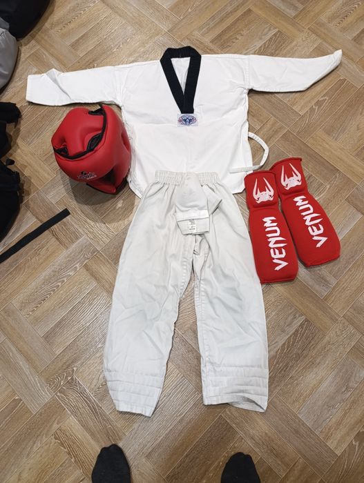 Продам кимоно  таэквандо