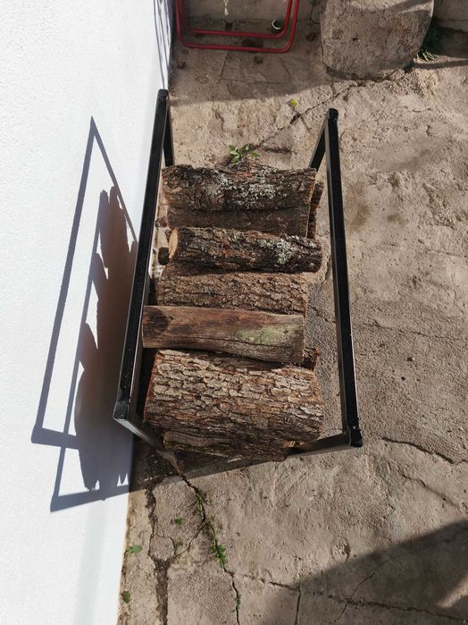 Метален стилаж за дърва