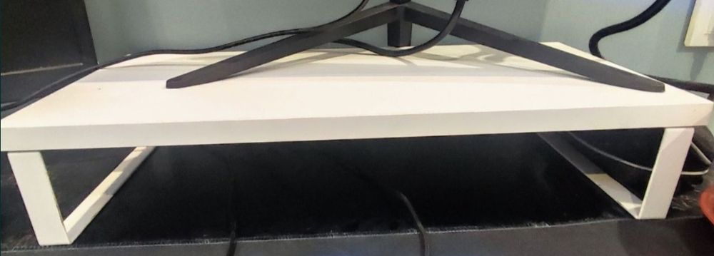 Полка под монитор новый