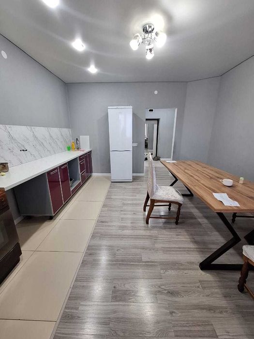 Продается 3 ком квартира район 4 мкрн