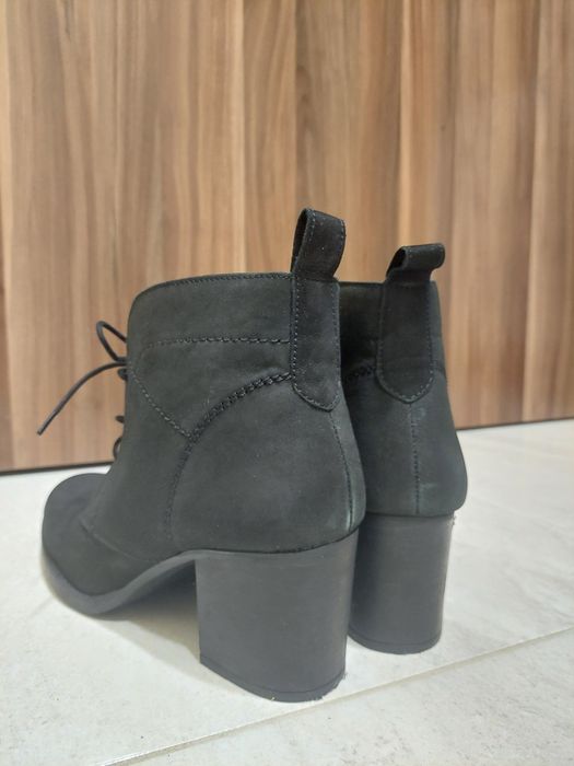 Черни боти от естествена кожа 40 номер