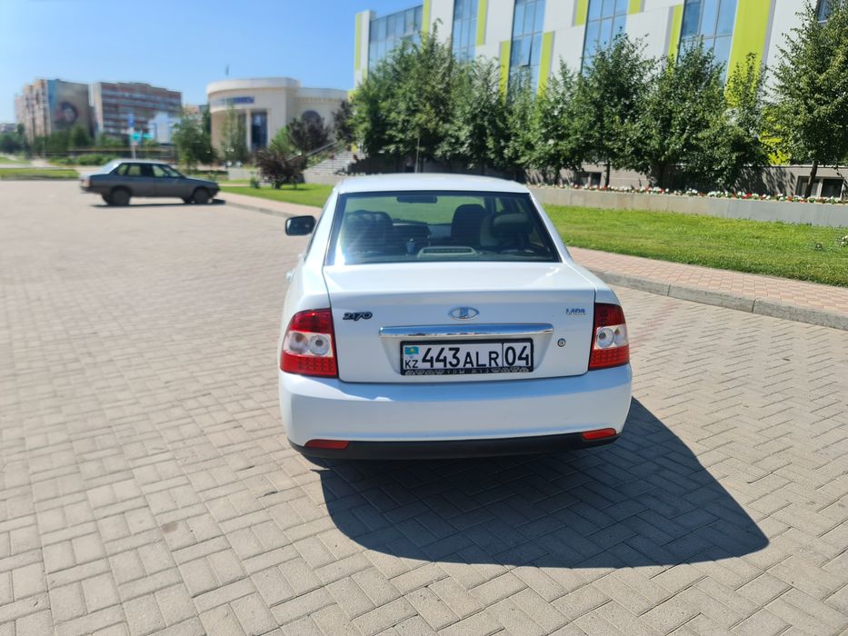Продам приора 2 .