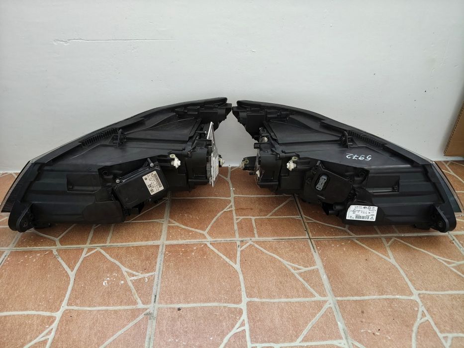 Set Far Faruri bi xenon adaptiv+led Skoda Superb 2