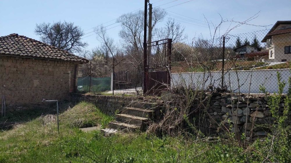 Продава се Парцел в Казанлък - 600 кв.м за 28 €/кв.м - Снимка #2