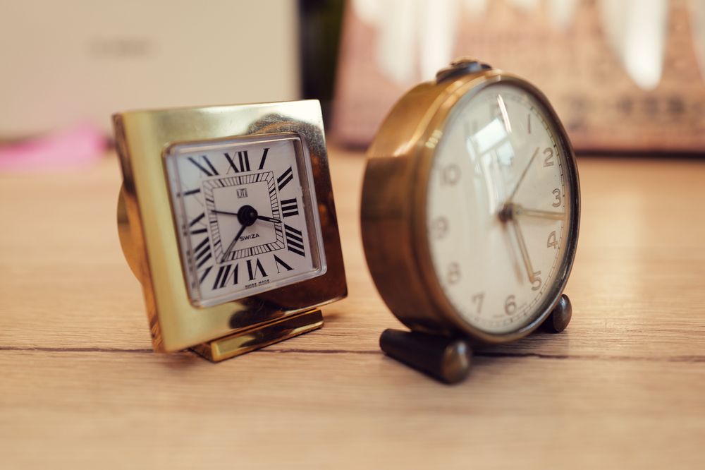 Ceas SWIZA de masa birou 8 zile cu Alarma elevetiene mecanic ceasuri