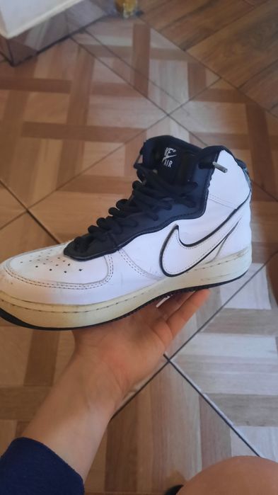 Papuci nike air .