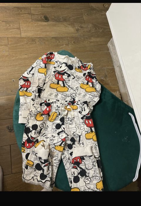 Compleu H&M baieti 110/116