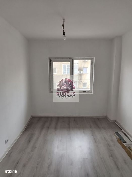 Apartament 4 camere, 77 mp, 2 balcoane, etaj 3 – Topolniței