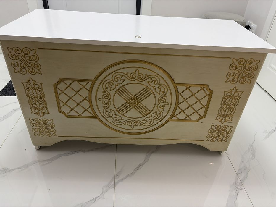 Продам сандык с арнаментами