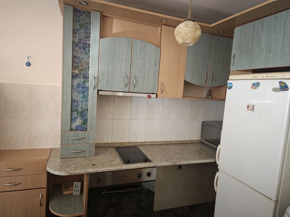 Кухня/кухненски шкафове