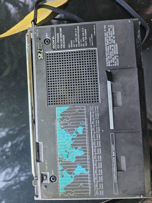 Radio sony icf 6700sd