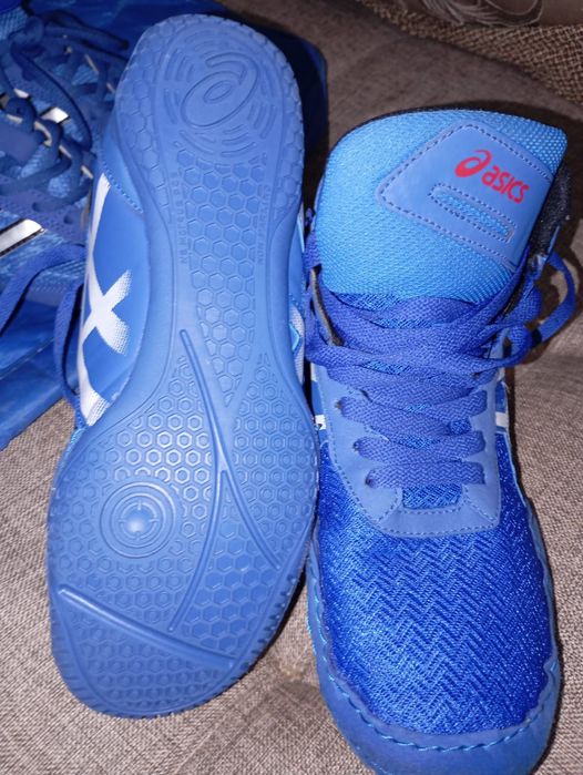 Продам берцы в отличном состоянии