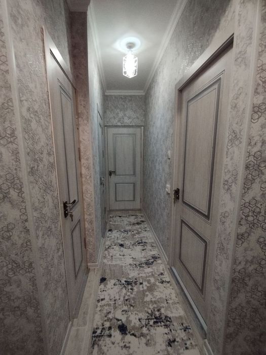 Срочно 2 хонали квартира сотилади. Жойи зур. Кора камиш 2/4 . 2-этаж.