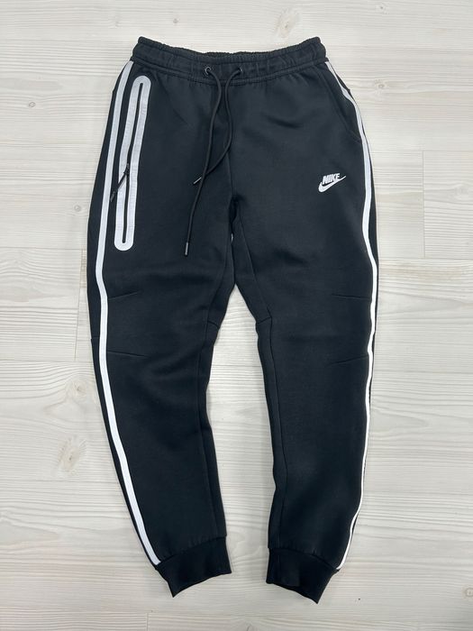 Nike tech reflective