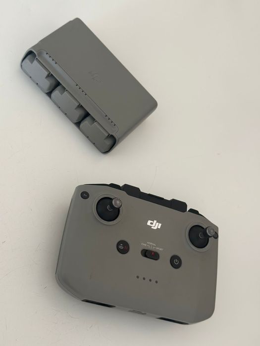 Дрон DJI Mini 2 Fly More Combo серый