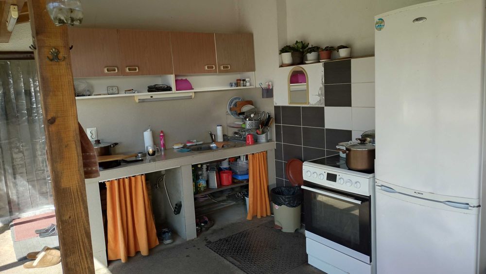 Дава се под наем Къща в с. Поляна, Област Силистра - 200 кв.м за 130000 € - Снимка #20