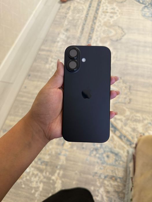 Iphone 16 черный