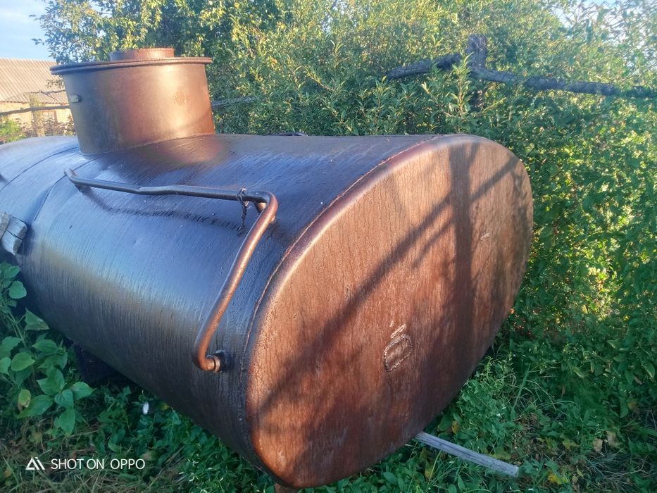 Продам бочку на четыре куба