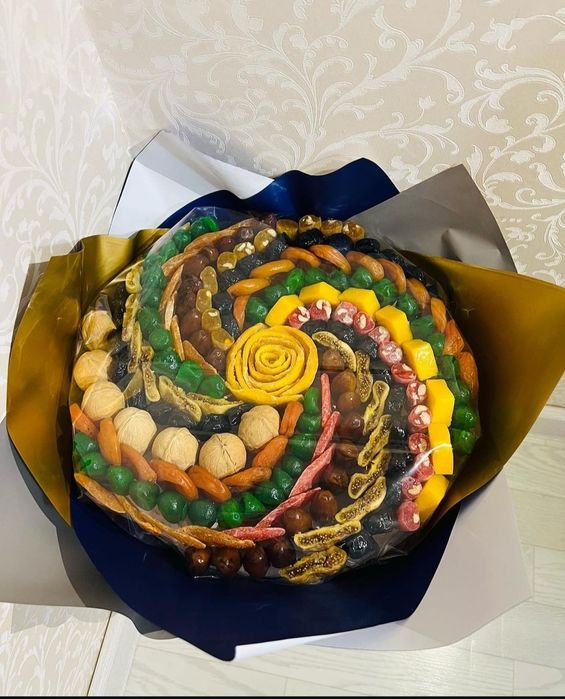 Букет из сухофруктов