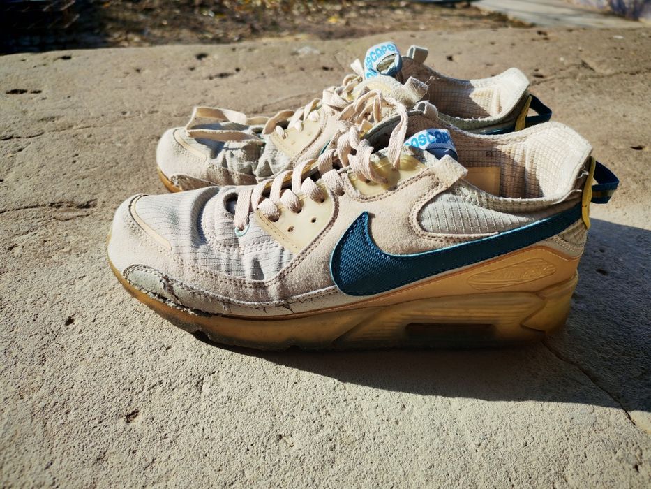 Спортивная обувь