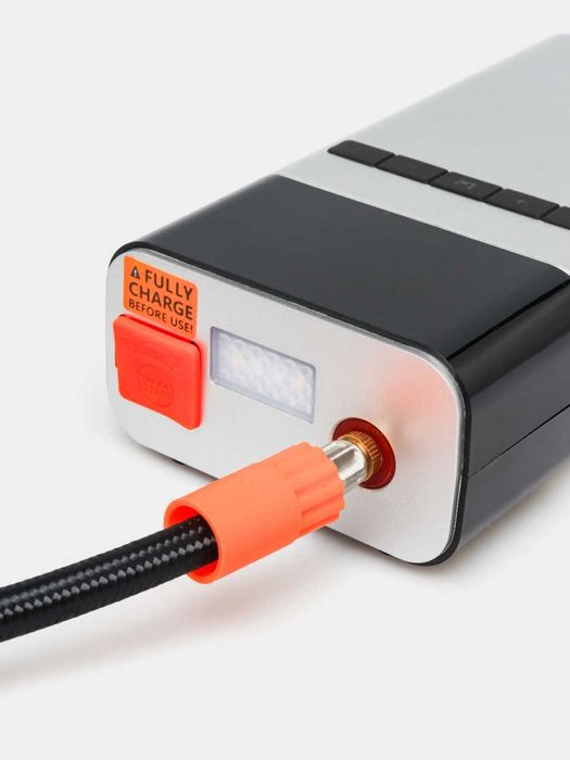 Power Bank 4 в 1: портативный прикуриватель, автомобильный насос