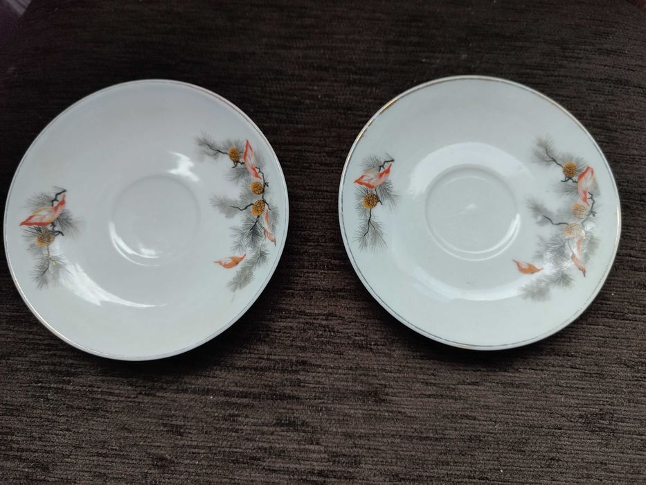 Две чаши с чинии за кафе фин порцелан